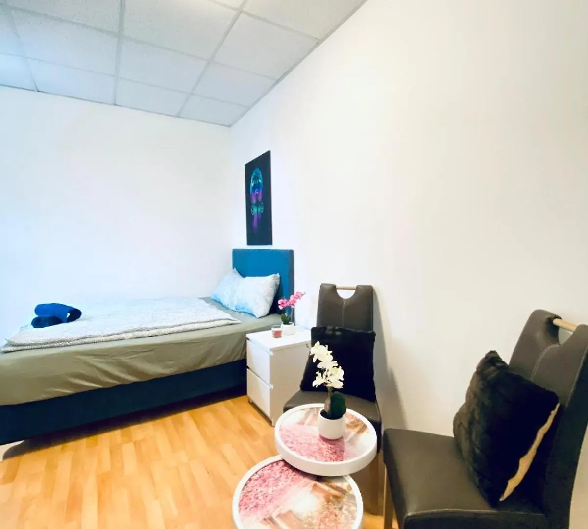 Elegant 3 Bedroom Shared Apt Convenient City Access Vienna Apartment